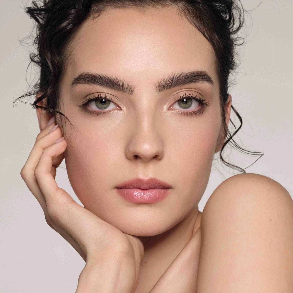 Impeccable Blurring Second-Skin Matte Foundation